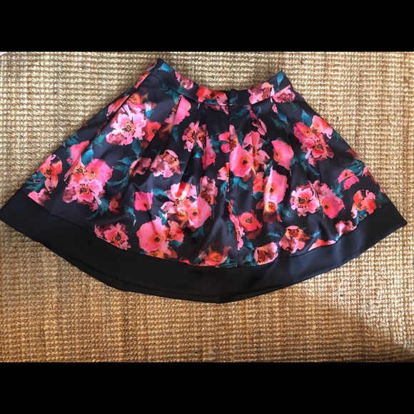 French connection floral Pleated Skirt - Picture 3 of 5